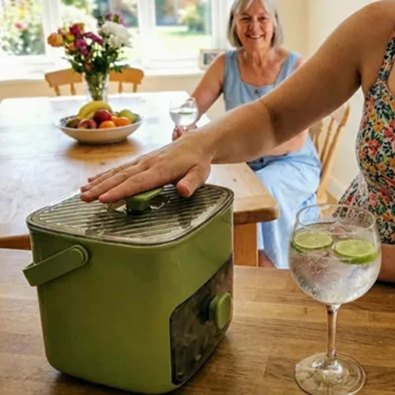 IsKlar™ | Smart isterningeboks med ét-tryk udløsning & opbevaring